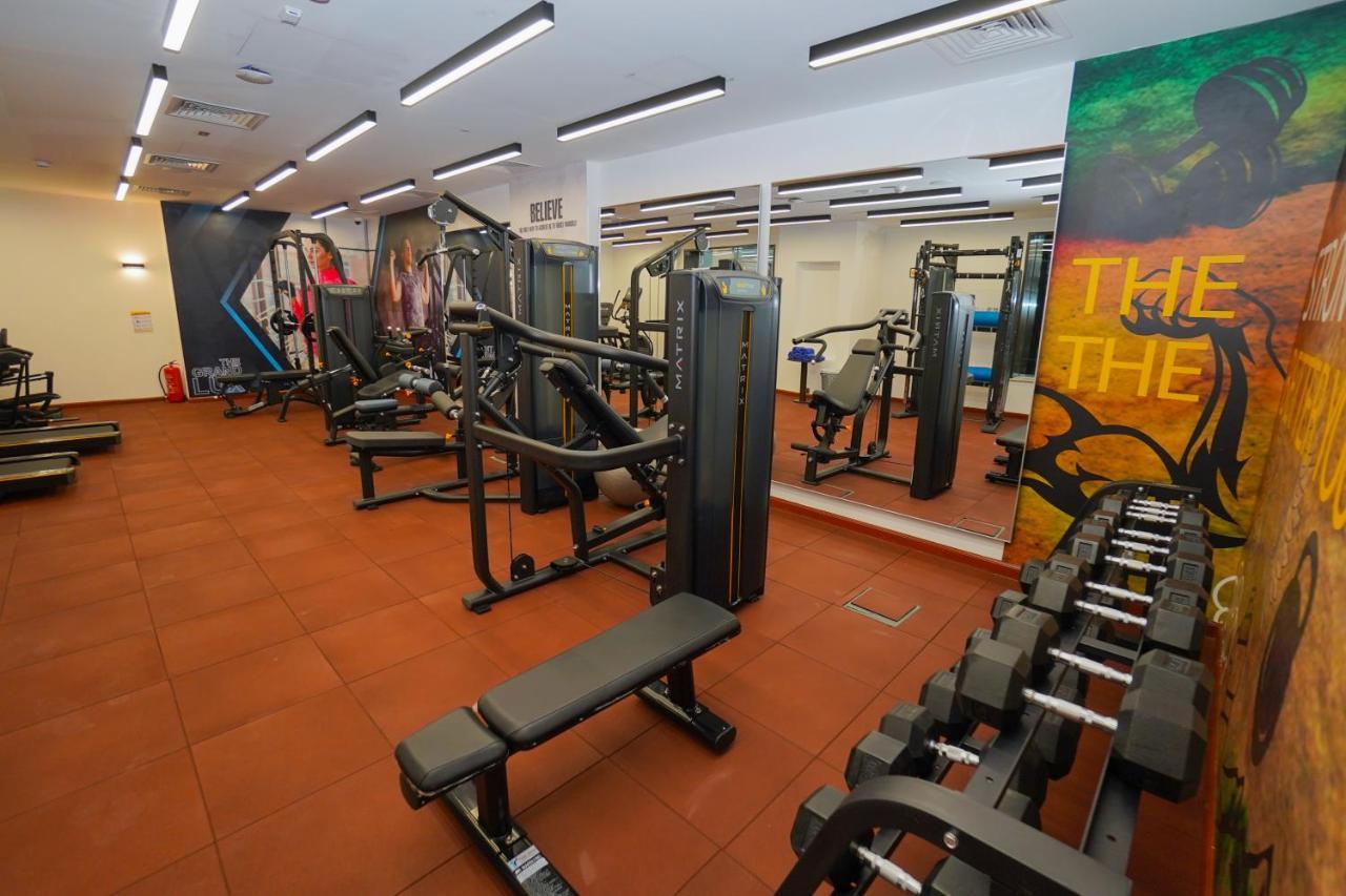 The Grand Lux Hotel Doha Exterior foto The gym at the hotel